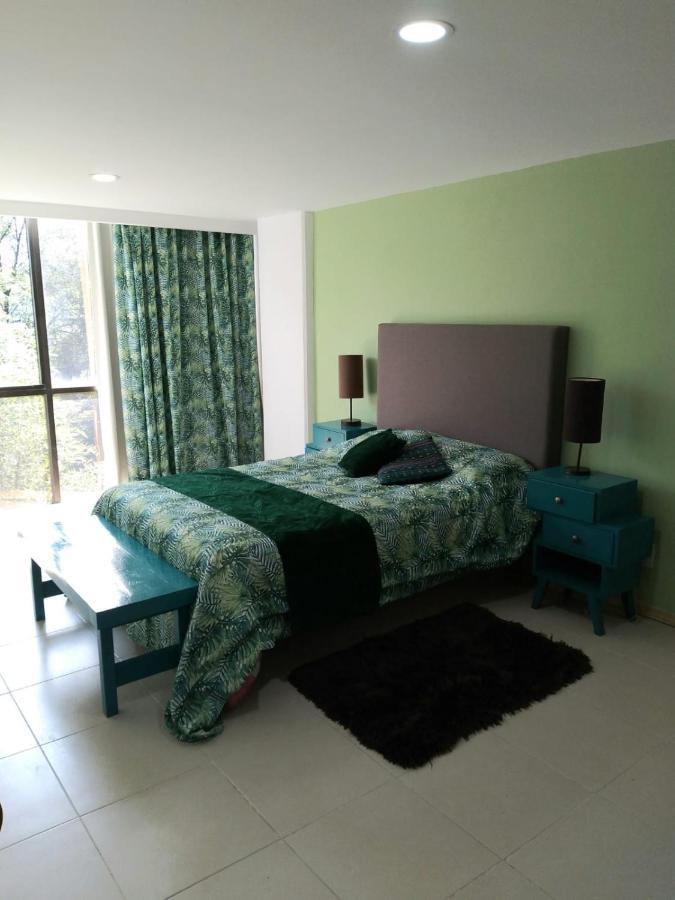 Charming Sunny Bedroom Overlooking Beautiful Amsterdam Avenue In Best Condesa Area Mexico by Eksteriør bilde