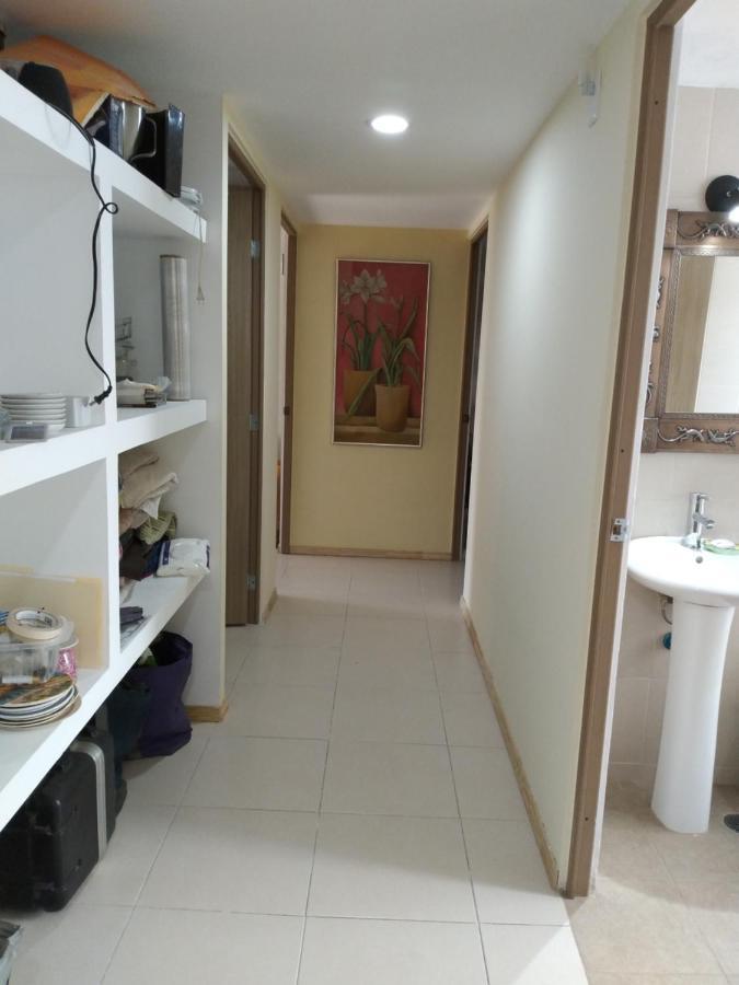 Charming Sunny Bedroom Overlooking Beautiful Amsterdam Avenue In Best Condesa Area Mexico by Eksteriør bilde